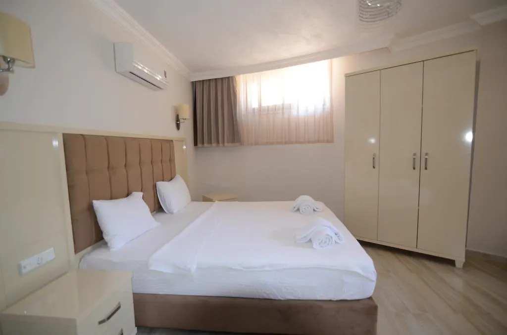 Funda Hotel Гёчек Турция